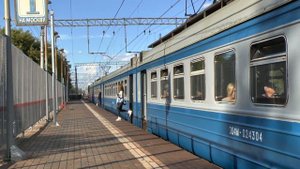 Электропоезда ЭД4м-0400 и ЭД4м-0386 и ЭД4м-243