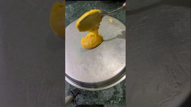 Try this gujarati breakfast #shorts #khandvi #recipe смотреть онлайн