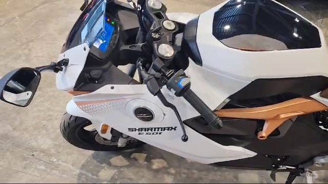Мотоцикл SHARMAX MOTORS E-GP 501 ULTRA white-gold