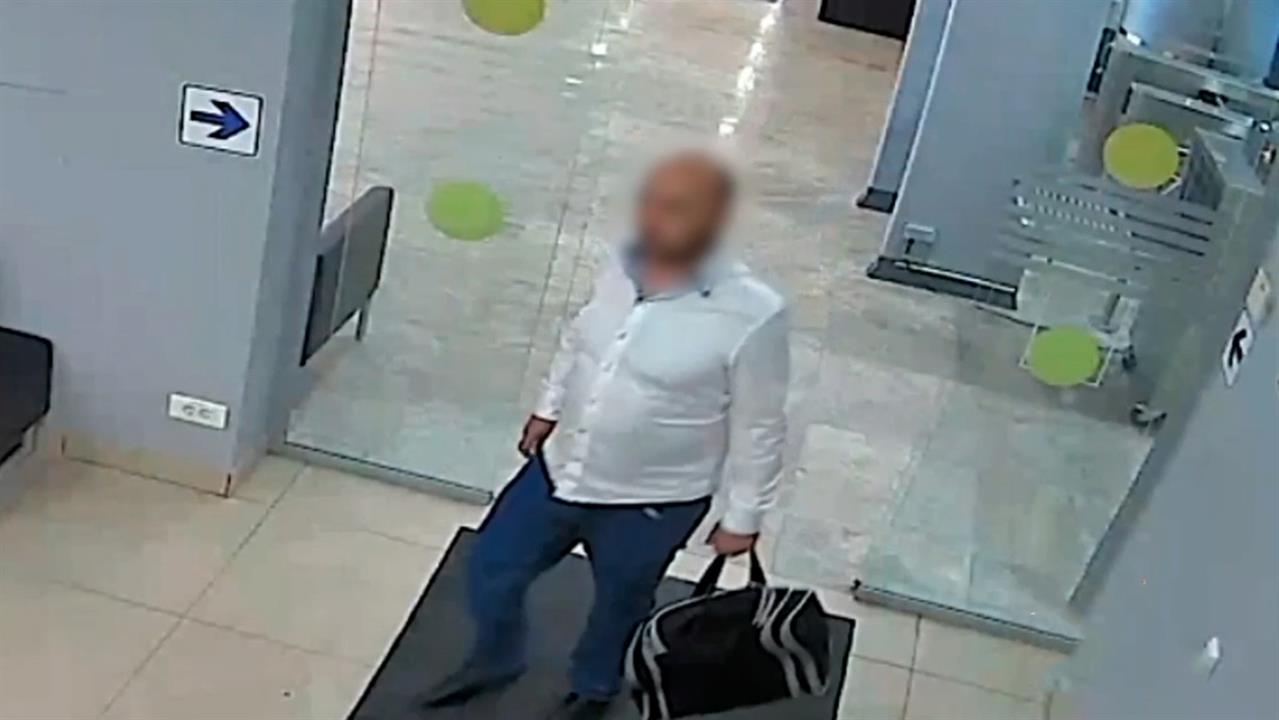 Задержан похитивший 20 млн рублей с помощью поддельного паспорта мужчина