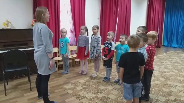 Коррекционно развивающие вокальные упражнения. Дыхание в сторону.
