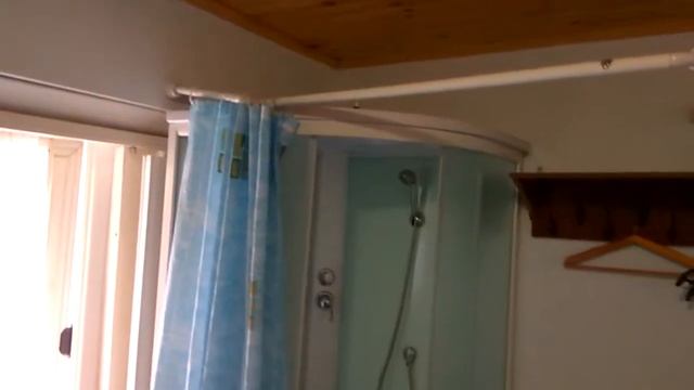 Жилье в Ейске - Частный сектор №**. Номер [3 чел], 1 этаж. Местоположение - Свердлова / Калинина