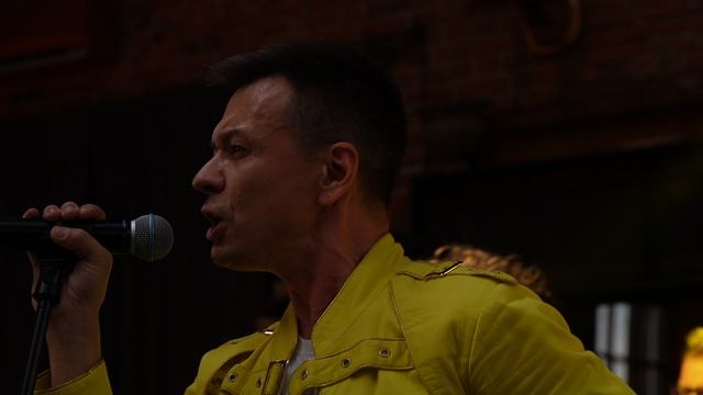 02-03 Tie+Somebody-1