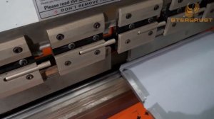 Работа на гидравлическом листогибочном прессе Metal Master HPJ 2040