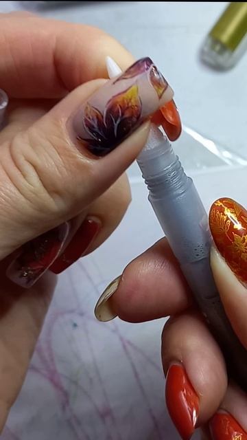 Акриловые маркеры для маникюра