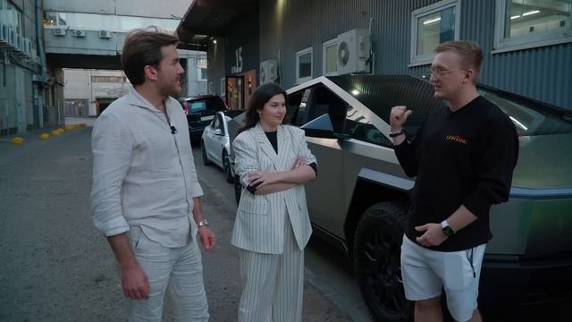 Что умеет Тесла Кибертрак? Большой обзор на Tesla Cybertruck. Интервью с Варпачом