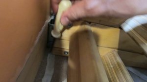 Не повторяйте ошибку этого парня при утепление чердачного люка