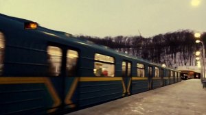 Станция метро Днепр