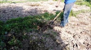 ЭТО НУЖНО СДЕЛАТЬ КАЖДОМУ ДАЧНИКУ. БЕРЕГИТЕ СПИНУ! Доработка вил или лопат при больной спине.
