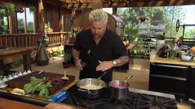 “Drop the BEET!” Guy Makes A Colourful Beetroot Risotto | Guy's Big Bite смотреть онлайн