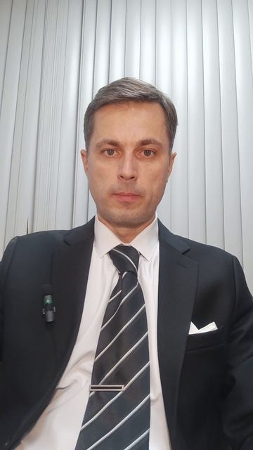 Чем отличается адвокат от юриста?