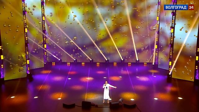 Алёна Петровская-"Слёзы поколений" муз. Сергей Войтенко сл. Иван Овчинников смотреть онлайн