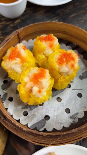 Oldest Dim sum restaurant in town!#chinesefood #yumcha #homekong #goodfood #oldisgold #food #foodie