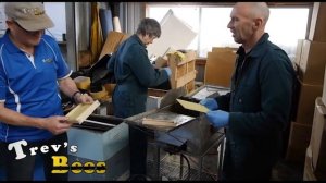 Cтанок для промышленного наващивания пластиковых рамок (Тревор Гиллбэнкс)