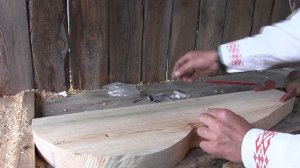 Мастер-изготовитель русского народного инструмента гусли Виктор Балдин в с.Метели Дуванского района