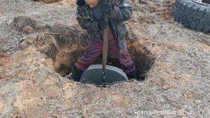 Бурение колодца огромным буром