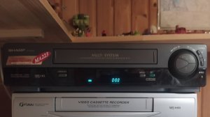 Видеомагнитафон Sharp VC-MA223