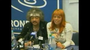 Меня раздражает Ваша розовая кофточка