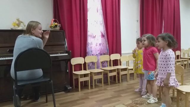 Коррекционно развивающие вокальные упражнения. Да-Да-Да.