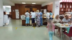 Столовая в санатории. Швецкий стол.