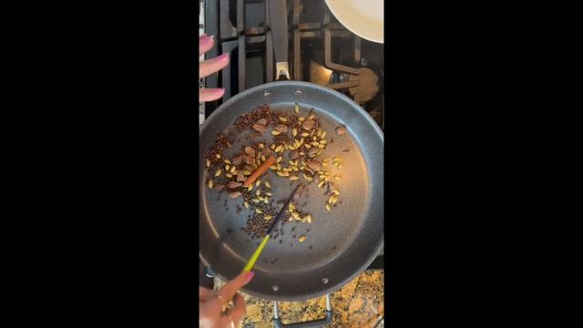 Garam Masala (A Blend of Spices) Recipe in English / Hindi смотреть онлайн