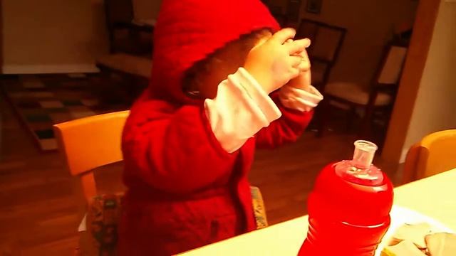 Вот, мама, какая дочка у тебя родилась - которая блинчики любит смотреть онлайн