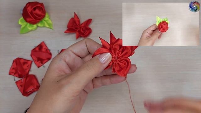 Цветок из атласных лент 4 см
