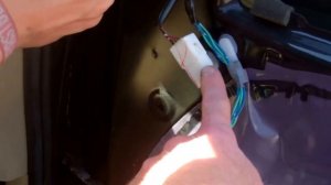 How to remove the rear door mounted wing mirror on Toyota Hilux Mk6 Vigo