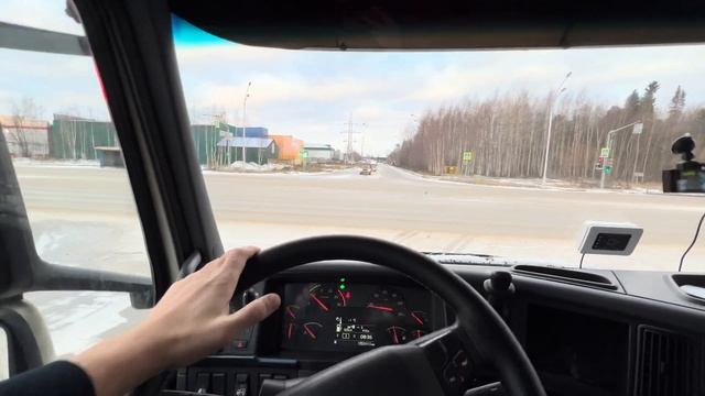 Мимо дома, снова на работу! То снег ❄️, то дождь 🌧️! Обслужил Вольво и сколько стоит!?🧐 смотреть онлайн