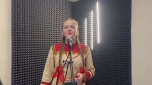Потеряла утром я одну серёжку