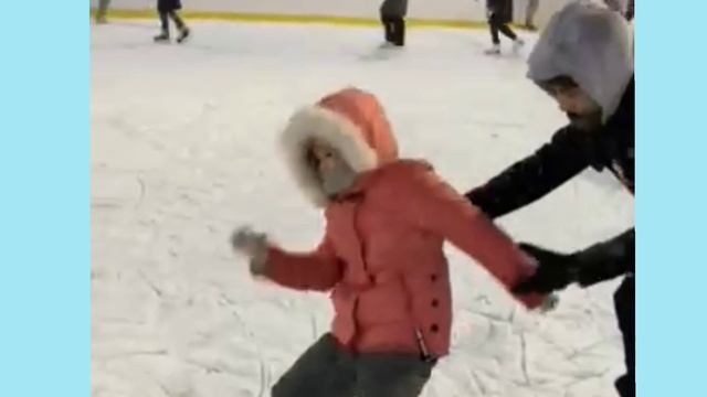 В первый раз на коньках .
