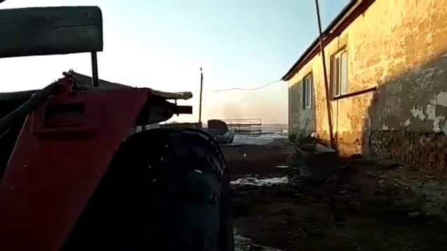Запуск трактора после зимы