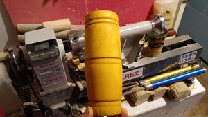 бокал-вазон "ни для чего" выточил на токарном станке по дереву REALREZ R-1218VD 550W Арт:REZ-R1218VD