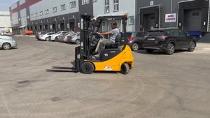 Вилочный электропогрузчик KOMATSU FB15-12