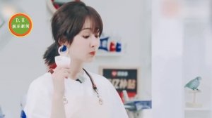 杨紫直播中被赞人美心善!大家喜欢杨紫超话的古韵旗袍造型吗？