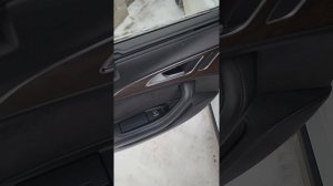 Audi A6C7 Allroad, замена крепления шторки задней двери