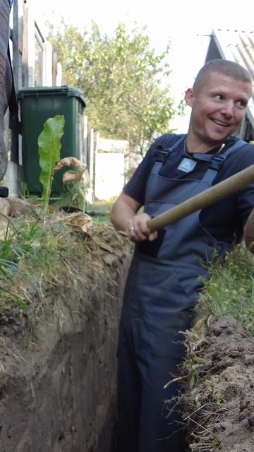 Самая интересная находка при раскопке траншеи!