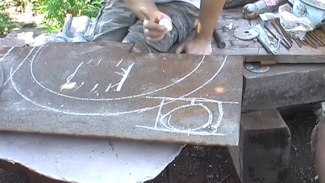 Обустраиваем водяную скважину решаем 2 проблемы с кессоном смотреть онлайн