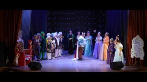 Спектакль «Королевство кривых зеркал»!