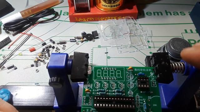 FM Radio Kit Build Sponsored By Solderstick Wire Connectors смотреть онлайн
