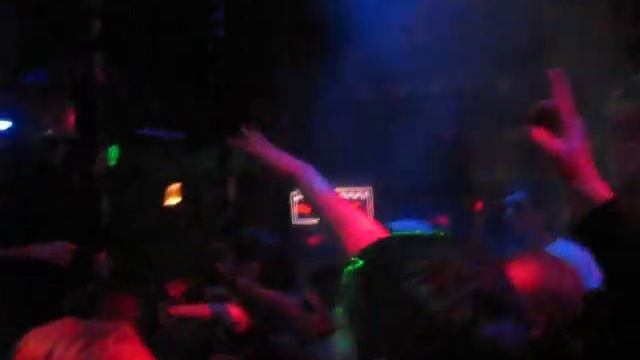 Многоточие - Белые друзья смотреть онлайн