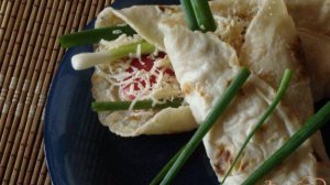 Блинные роллы с овощами и сыром