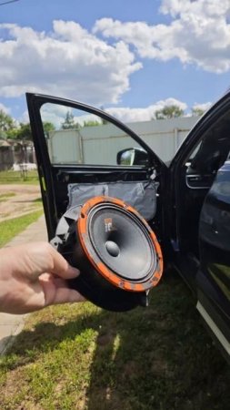 Замена штатных фронтальных динамиков в Chery Tiggo 7 Pro на DL Audio Gryphon Pro 165 Neo