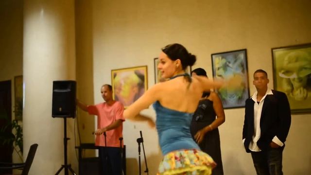 Cuban Salsa dance at Melia Varadero, Cuba 2013 смотреть онлайн