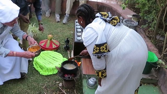 Home Visit, Lalibela, Ethiopia смотреть онлайн