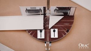 Завершение монтажа напольного плинтуса Orac Decor