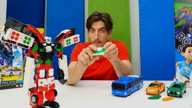 Роботы трансформеры собирают команду! Карботы трансформируются в машинки! Видео про игрушки