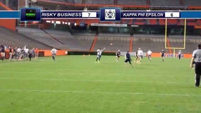 UF - Flag Football Championship 2016 in The Swamp - Risky Business vs. Kappa Phi Epsilon смотреть онлайн