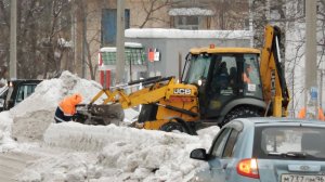 «Серовавтодор» расчищает город после снегопада