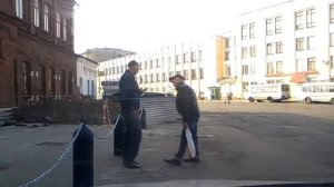 Несносный дед! Ему 74 года! Такое молодым не под силу!